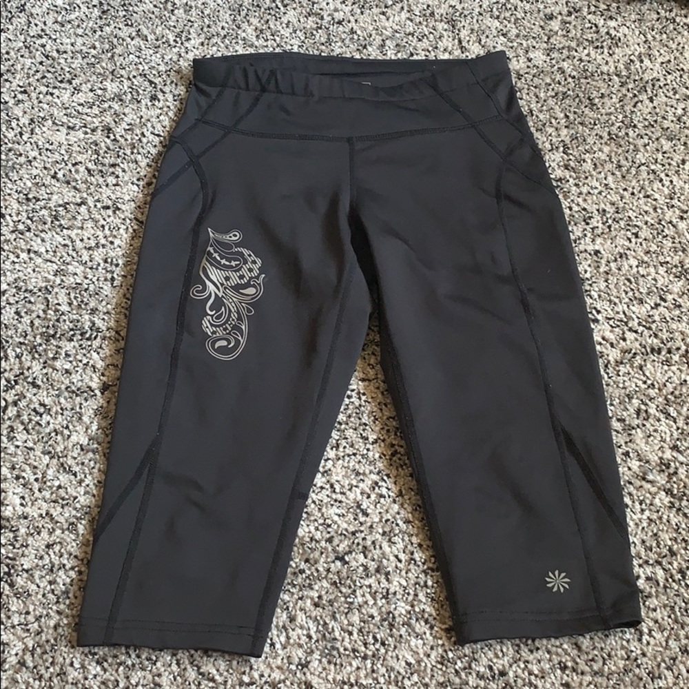 Athleta crops size XS